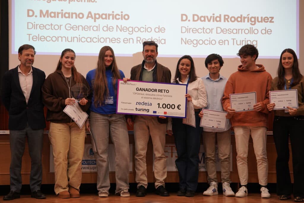 Equipo ganador del reto de Redeia + Turing Challenge